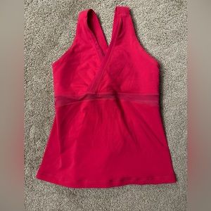 Lululemon top